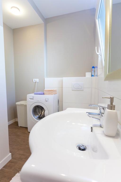Meri Apartments - Puharic Makarska Eksteriør billede